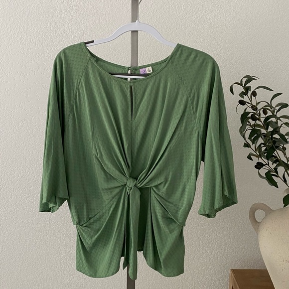 Alya Tops - ALYA  green top with front knot